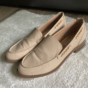 🌴Steve Madden Cream and Gold Loafers🌴